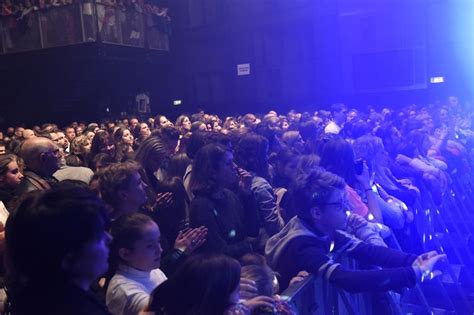 Louane A Enchant Ses Fans Au Bikini Ladepeche Fr