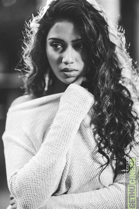 Nivetha Pethuraj Hot Photos Gallery Gethu Cinema