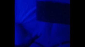 Evelyn Et Son Mari Donnant Son Mari Dans La Chambre Bleue Xvideos