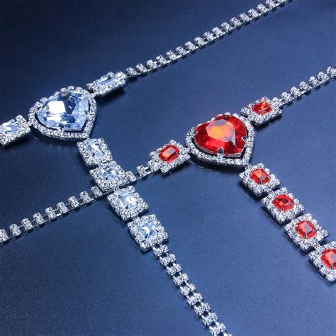 New Arrival Fine Jewelry Sexy Big Red Crystal Heart Thong Bikini For Women Shiny Rhinestone