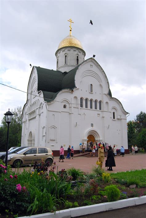 Храм в честь Владимирской Оранской иконы Божией Матери и защитников ...