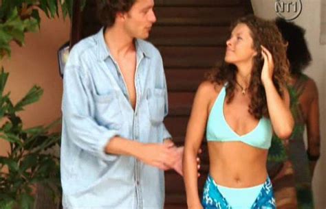 Naked Manuela Lopez In Les Vacances De L Amour