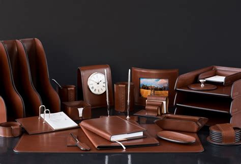 Наборы настольные для руководителей класса ЛЮКС заказать с доставкой по РФ!