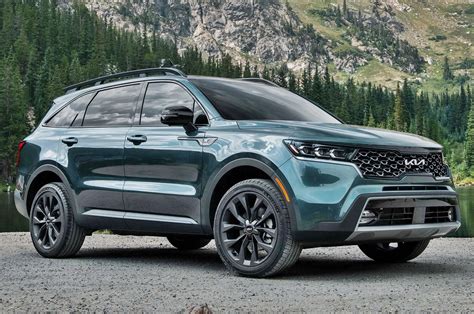 Kia Sorento Showcase At Auto Expo 2023 Design Features Powertrain