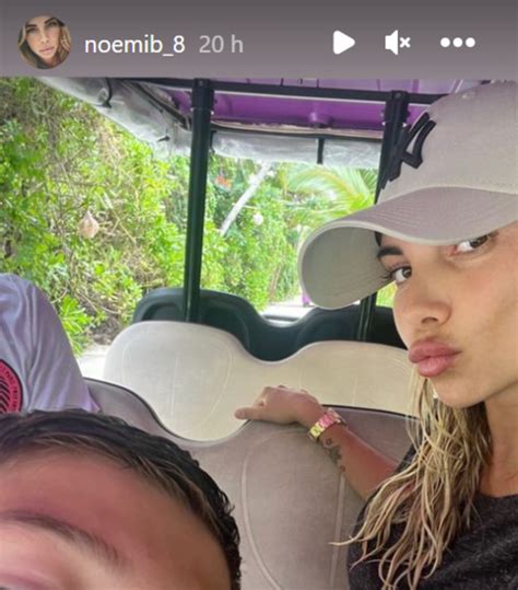 Francesco Totti E Noemi Bocchi Foto Hot In Bikini Dalle Maldive