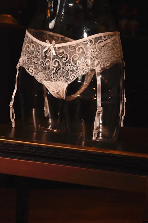 Culotte slip Sous vêtements en dentelle pour femmes Lingerie transparente respirante Sexy WHITE