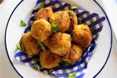 Polpette Di Cavolfiore Ricetta Facile E Saporita Buttalapasta