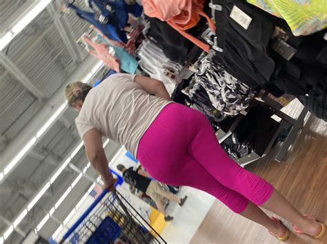 Wide Hipped Vpl Donkey Trunk Milf Spandex Leggings Yoga Pants Forum