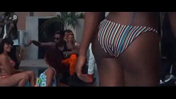 P Tasse Fait Bouger Son Cul Xvideos