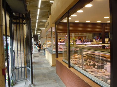 LE MARCHÉ COUVERT BEAUVAU (2025) All You Should Know BEFORE You Go (w