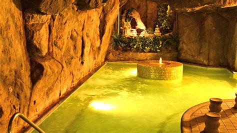 Beverly Hot Springs Health And Beauty In Koreatown Los Angeles