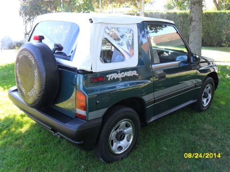 Mint Geo Tracker Suzuki Clean Woodland Green Metallic X Sidekick Samurai