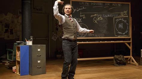 John Leguizamo Estrena La Historia Latina Para Idiotas En Netflix Infobae