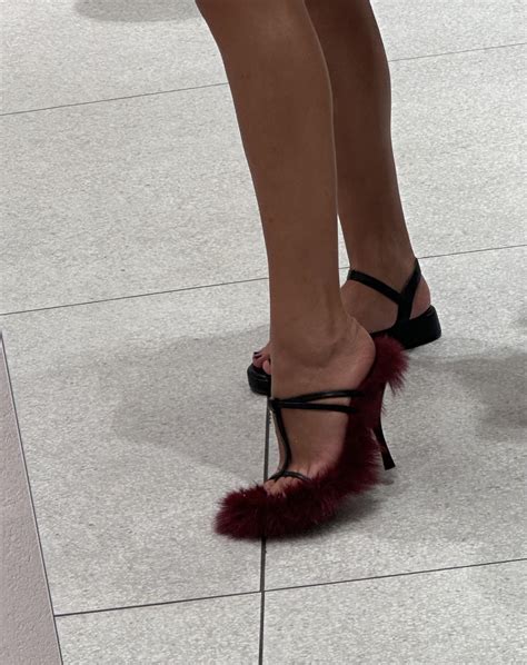 Fluffy Heels Rhighheelsnsfw