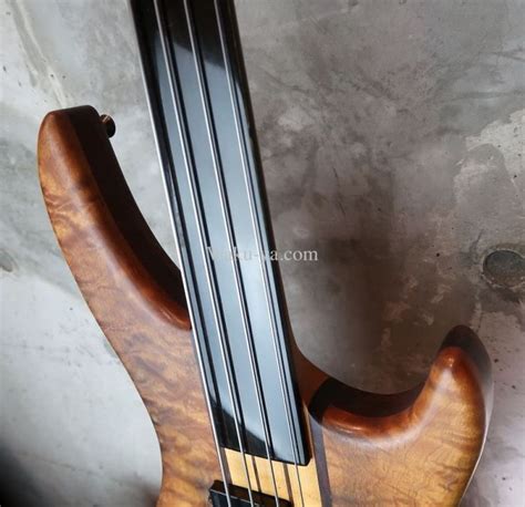 B C Rich Usa Innovator Fretless Bass Sound Design Bass