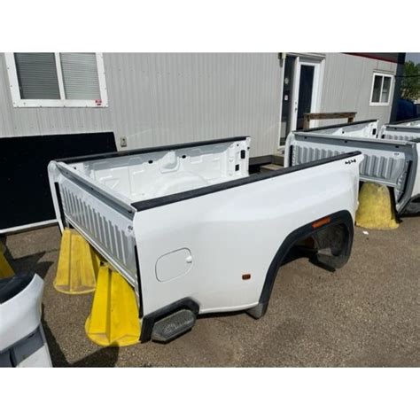 No Reserve Dually 2020 Gmc 8 Box Includes Tailgate Taillights Rear