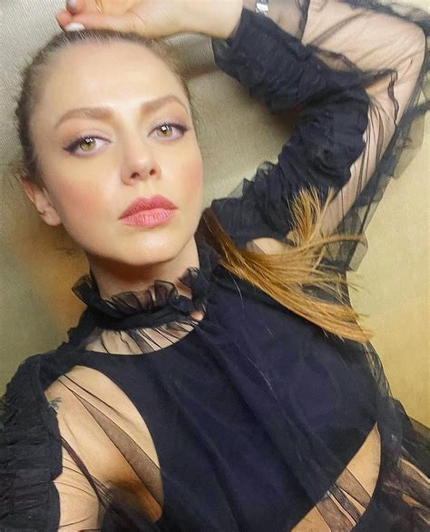 quanto sporcherei il bel faccino  nali ritalianceleb