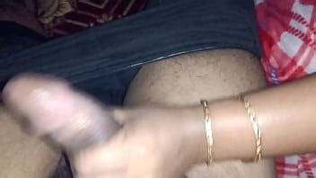 Masturbación con la mano con esposa XVIDEOS