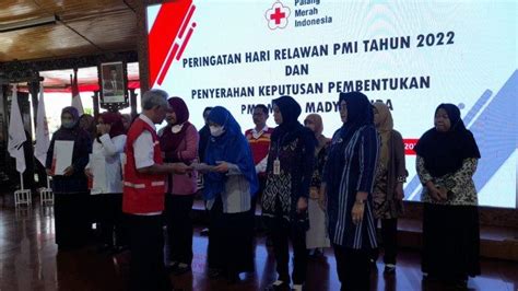 Pmi Blora Serahkan Keputusan Pembentukan Pmr Pada Peringati Hari