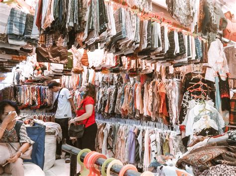 Pasar Senen Blok Iii Surganya Baju Bekas Murah Di Jakarta Pusat