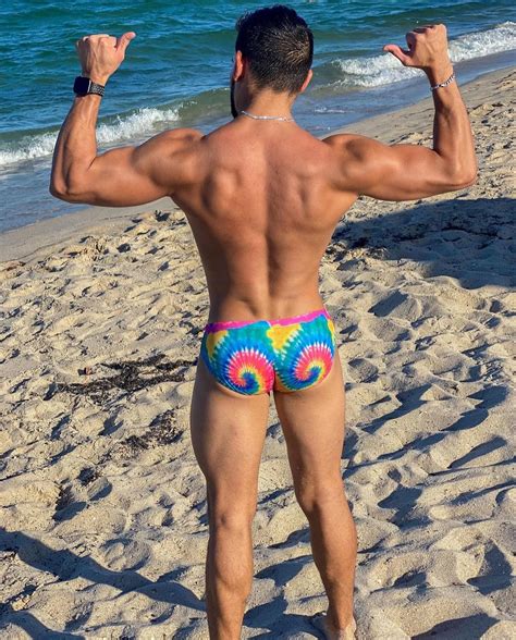 Alejandro Acosta (@alejandroacostachv) • Instagram photos and videos