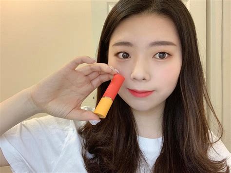 Th I Son H N Hot Hit B N N N M C Ngay Tr C Valentine C Y N O C Ng M U P V Xinh Hay