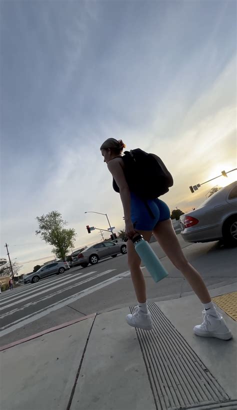 Cute College Blonde Not Oc Short Shorts Volleyball Forum