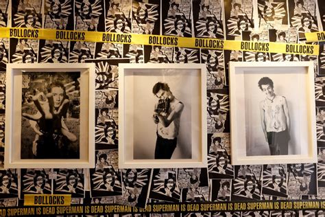Exposición sobre los Sex Pistols en Londres retrata la intensa personalidad de Sid Vicious