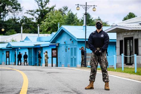 공항서 달아나 갑자기 Jsa 견학23세 주한미군 월북 미스터리 애틀랜타 중앙일보