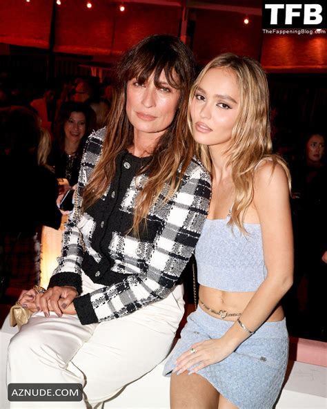 Lily Rose Depp Sexy Seen Flaunting Her Hot Figure At The Chanel Cruise Show In Miami Aznude