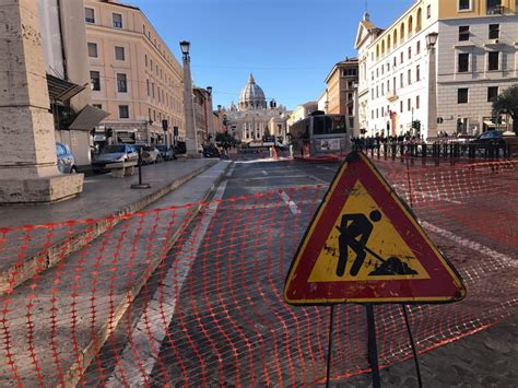 Virginia Raggi Presenta La Mappa Interattiva Dei Cantieri Stradali Di