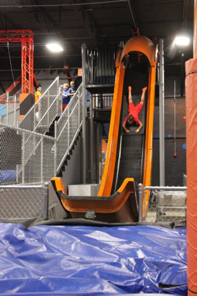 Jump Spring To The Sky At Sky Zone New Murfreesboro Trampoline Park