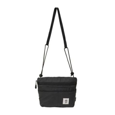 Jual Maternal Disaster Slingbag Varz Shopee Indonesia