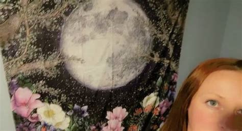 Full Moon And Full Tits Scrolller