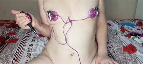 Naked Girl Pleasures Herself With Her Triple Sucking Sex Toy Xhamster