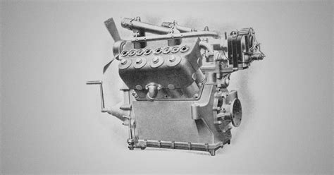 Когда появились первые моторы V8