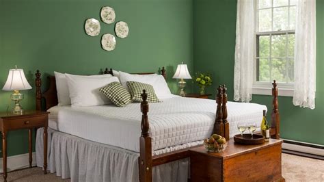 9 Tips For Picking The Best Bedroom Colors For Sleep