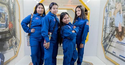 Scigirls In Space Collection Scigirls Pbs