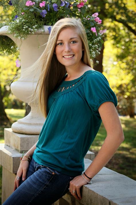 Welcome to Images of Sommer: High School Senior Portraits