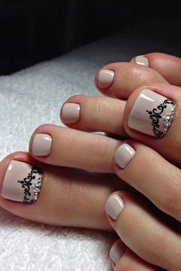 20 Diseños De Uñas Que Mantendrán Tus Pies Hermosos Y Lindos