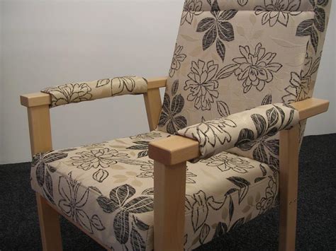 Křeslo pro seniory Jakub.