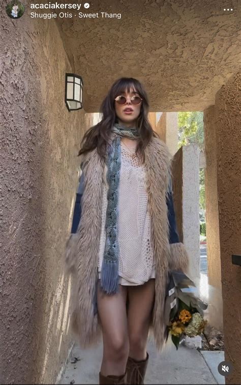 So…. Is this the type of content she says she does to make people happy