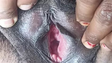 Desi Milf Showing Pussy Hole Xhamster