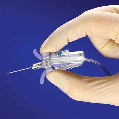 Venipuncture Needle Vanishpoint® Retractable Technologies Sterile