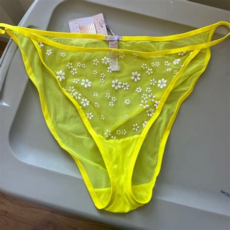 Savage X Fenty Intimates Sleepwear Nwt Savage Fenty Puff Daisy String Bikini Poshmark