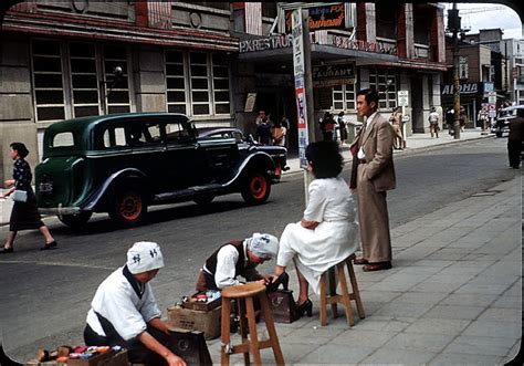 35 Fascinating Color Snaps Capture Everyday Life Of Tokyo In The Early