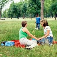 Goodtherapy Gay And Lesbian Parenting What To Tell The