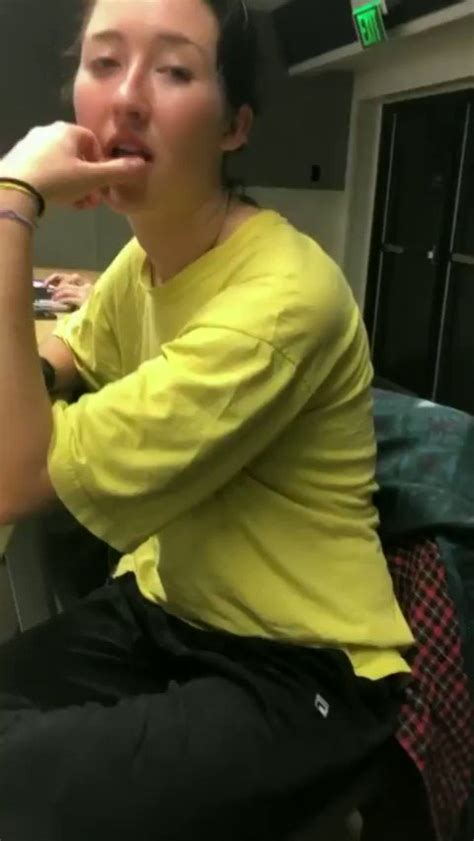 Public Exposure On Twitter College Girl Flashing Her Tits During Class Https T Co Inf W Yhio