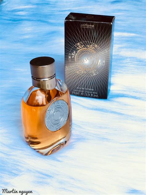 Flamboyant Oriflame cologne - a fragrance for men 2010