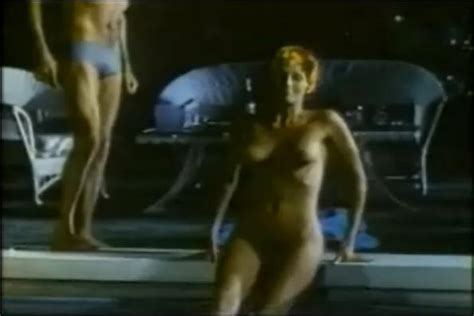 Naked Helga Lin In M Rame Con Ojos Pornogr Ficos